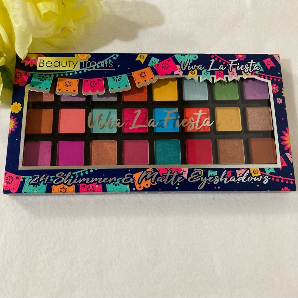 ❤️‍🔥 BeautyTreats Viva La Fiesta 24 Colorful Eyeshadow